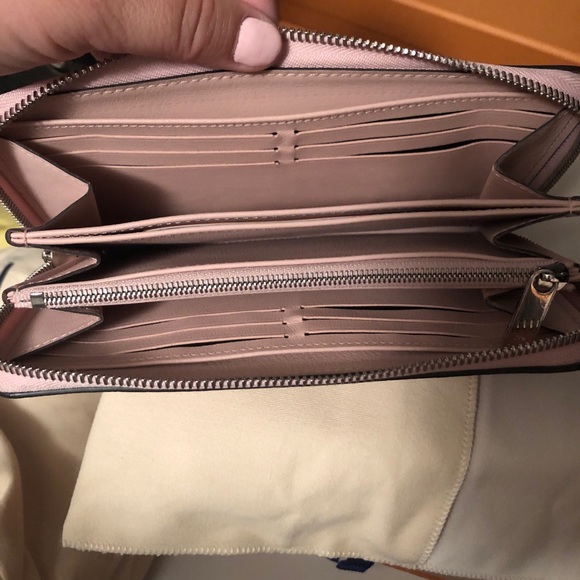 🌸LV Monogram Mahina Mahina Wallet🌸 - Picture 5 of 8